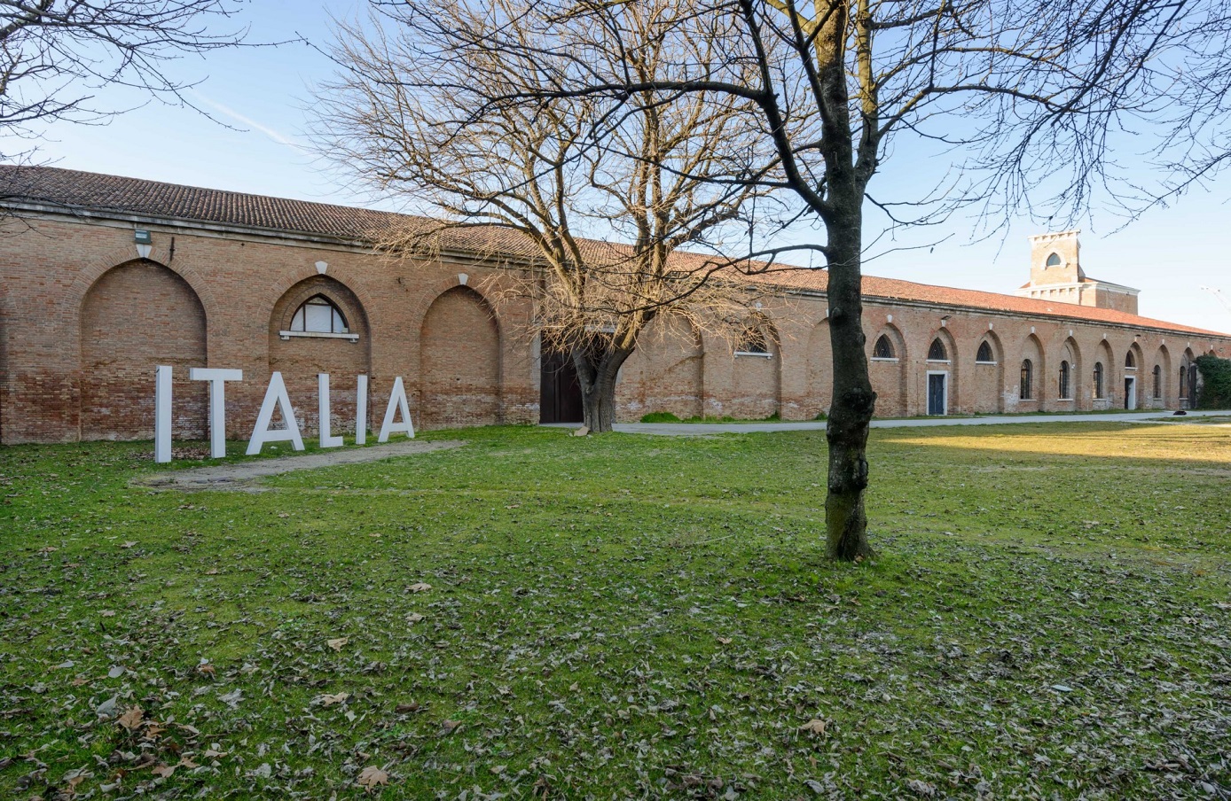 “SPAZIALE: OGNUNO APPARTIENE A TUTTI GLI ALTRI”: IL PADIGLIONE ITALIA BIENNALE ARCHITETTURA 2023